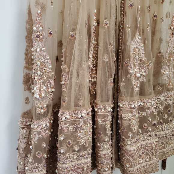 Heavy Embroidery Lehnga - Picture 3 of 14